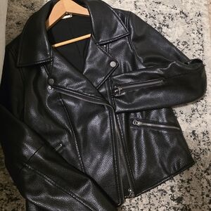 Tahari Pebbled Faux Leather Moto Jacket Womens S/M* Biker Goth Grunge Black